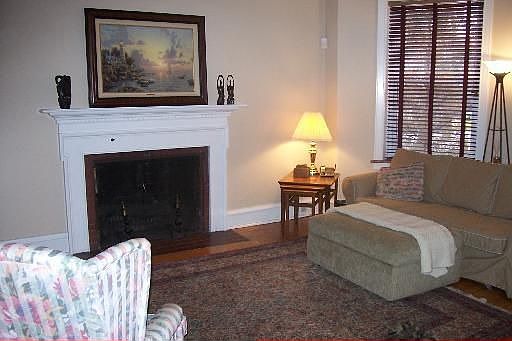 2nd image of 5406 S University Ave