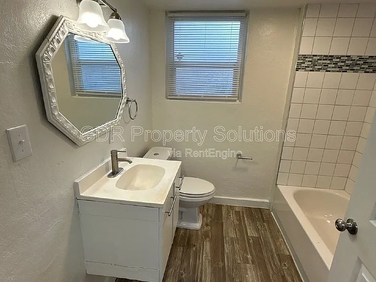 3209 Burton Ave SE #3219-1/2 — Photo 20