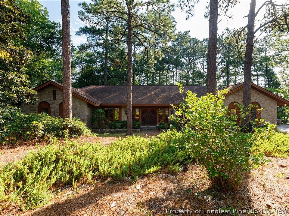 1st image of 1205 Longleaf Dr