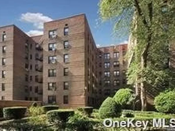 43-40 Union St #2L, Queens, NY 11355
