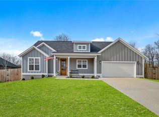 23 Lockhart Dr, Bella Vista, AR 72715