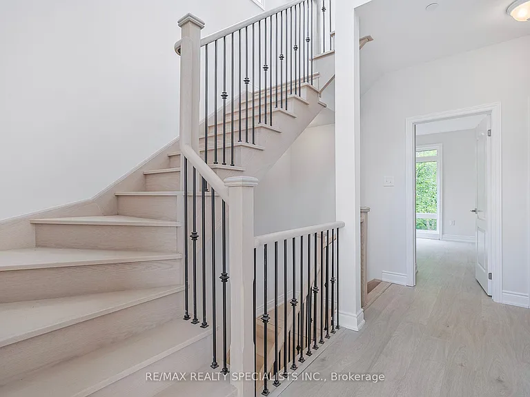 95 Marina Village Dr — Photo 23