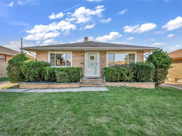 4208 Spring Crest Dr, Brooklyn, OH 44144