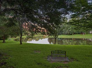 37519 Edgewater Dr, Pinehurst, TX 77362