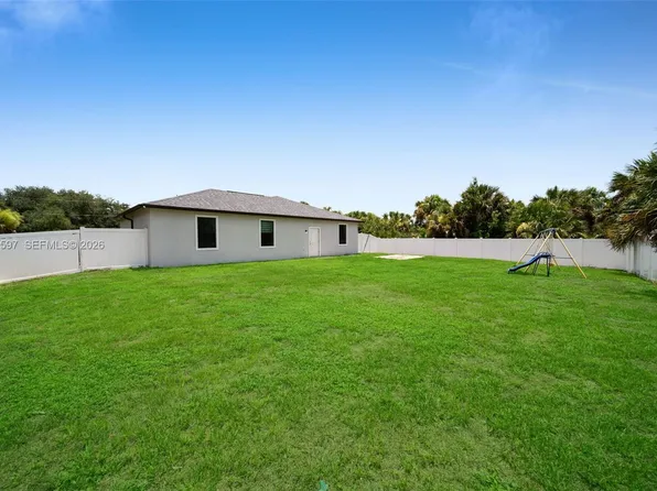 1109 N Hilton Cir, Labelle, FL 33935