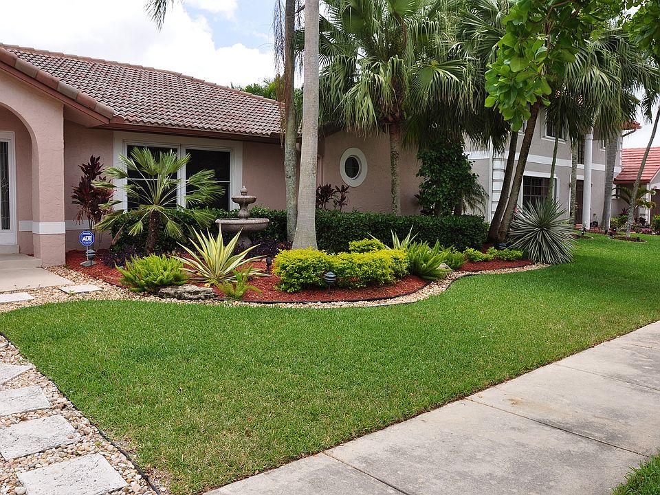 Pro landscape with fountain