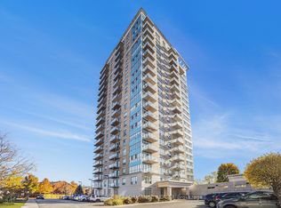 90 Landry St #1204, Ottawa, ON K1L 0A9