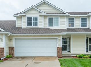 6525 SE Sweetgrass Ln, Pleasant Hill, IA 50327