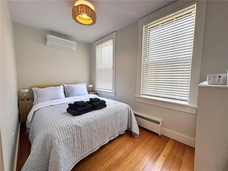 19 Walnut St #4 — Photo 9