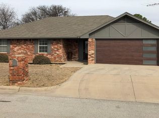 1011 Wootton Ave, Bridgeport, TX 76426