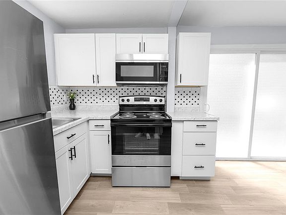 5th image of 118 W Northside Dr