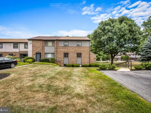 3120 Old Post Dr, Pikesville, MD 21208