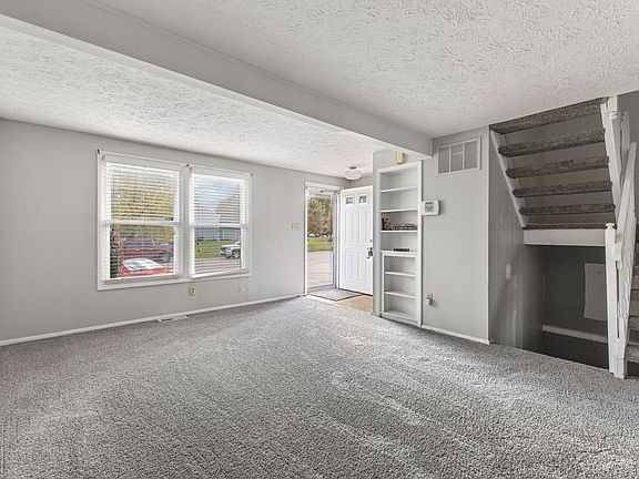 4th image of 5070 Donner Ln