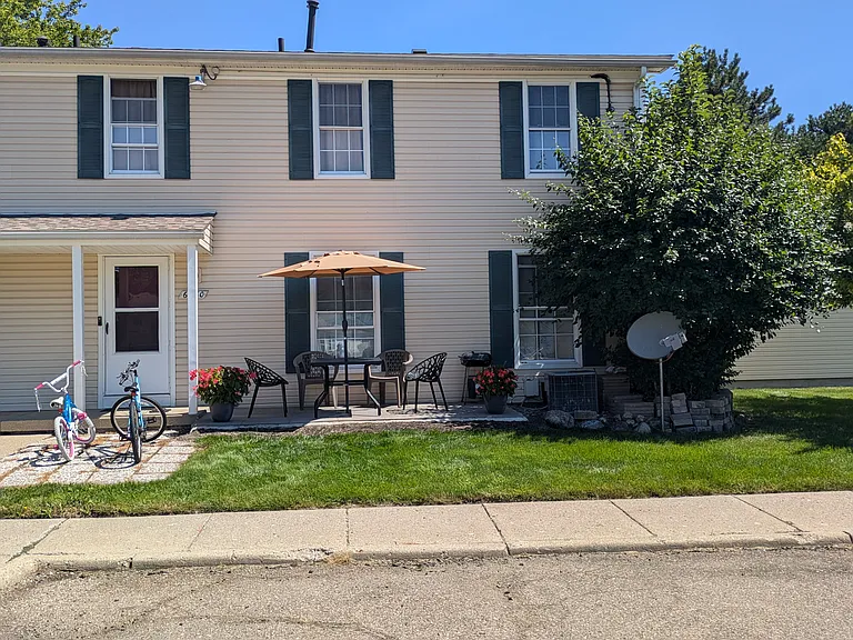 6980 Harvard Ln — Photo 3