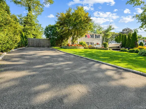 14 Fairway Drive, Port Jefferson Station, NY 11776
