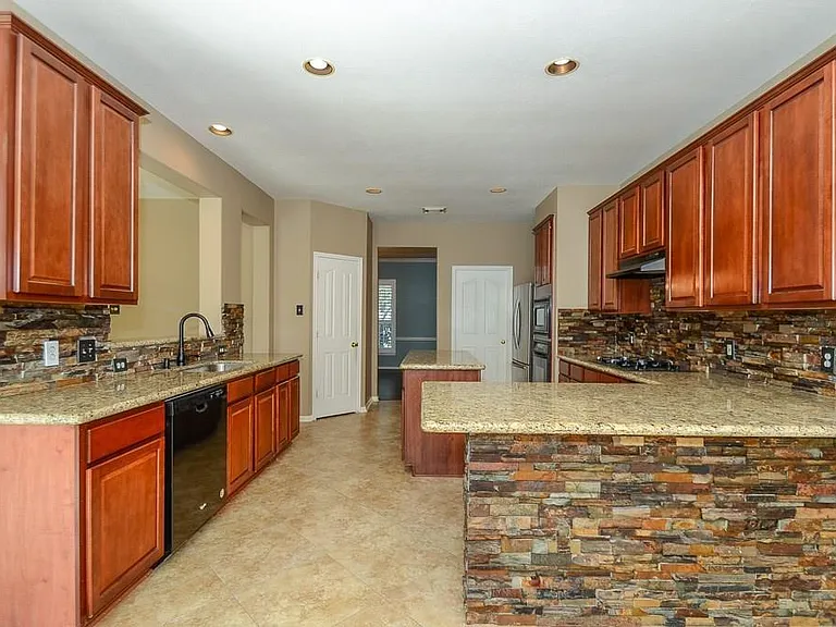 3706 Bailey Ln — Photo 10