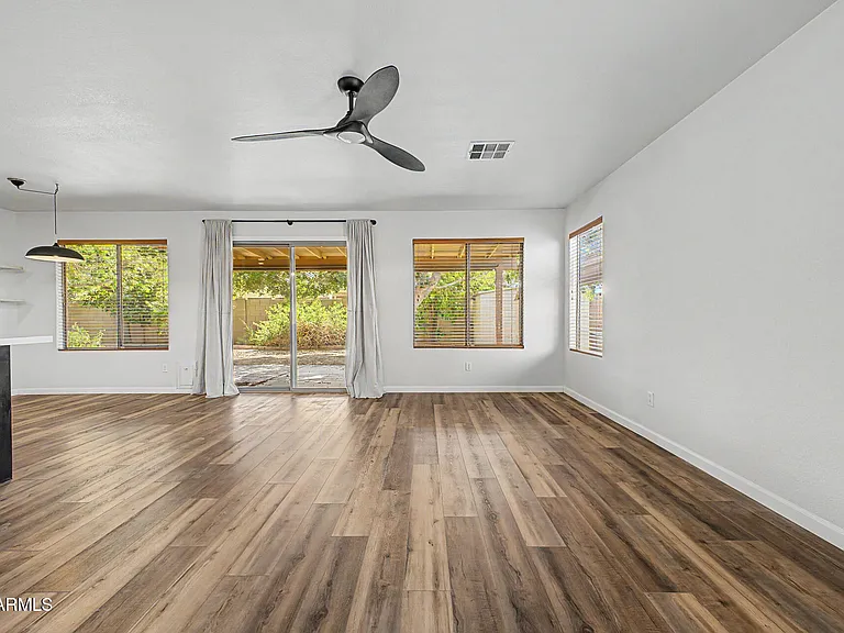 16148 N 157th Dr — Photo 15