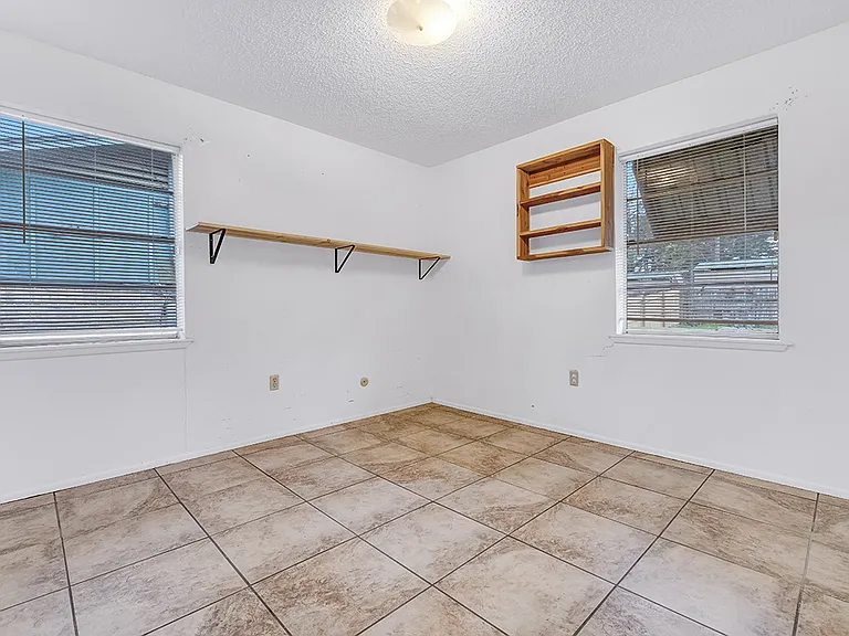 165 Greenforest Trl — Photo 10