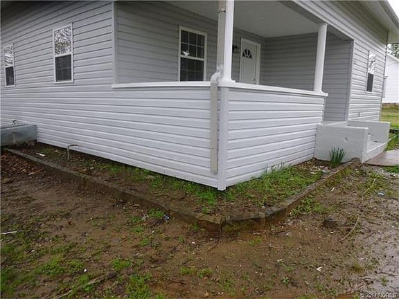 2nd image of 109 Horine St
