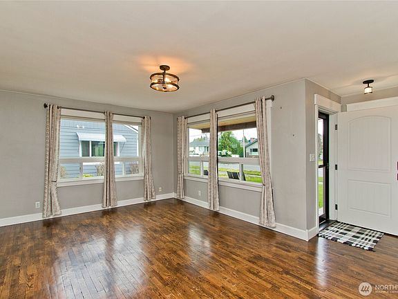5th image of 1318 Lafromboise Street