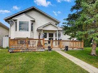 9748 SW 123rd Ave, Grande Prairie, AB T8V7K9
