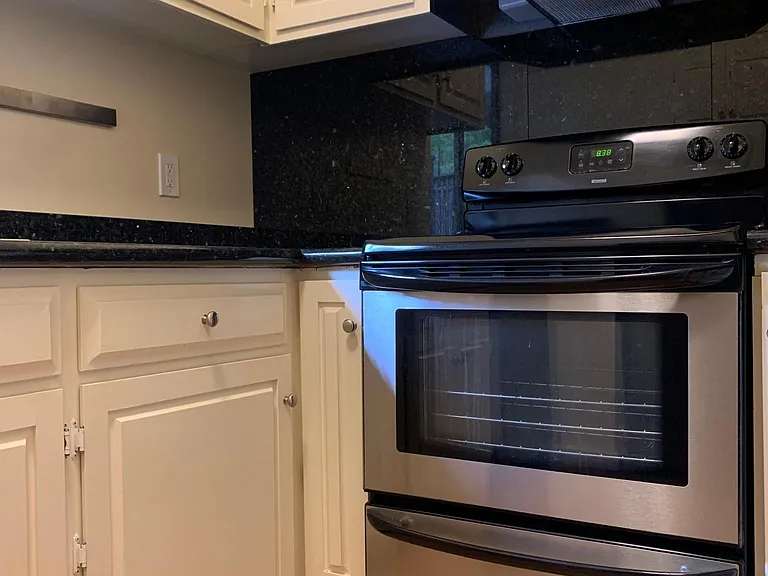 917 Hough St #9 — Photo 16