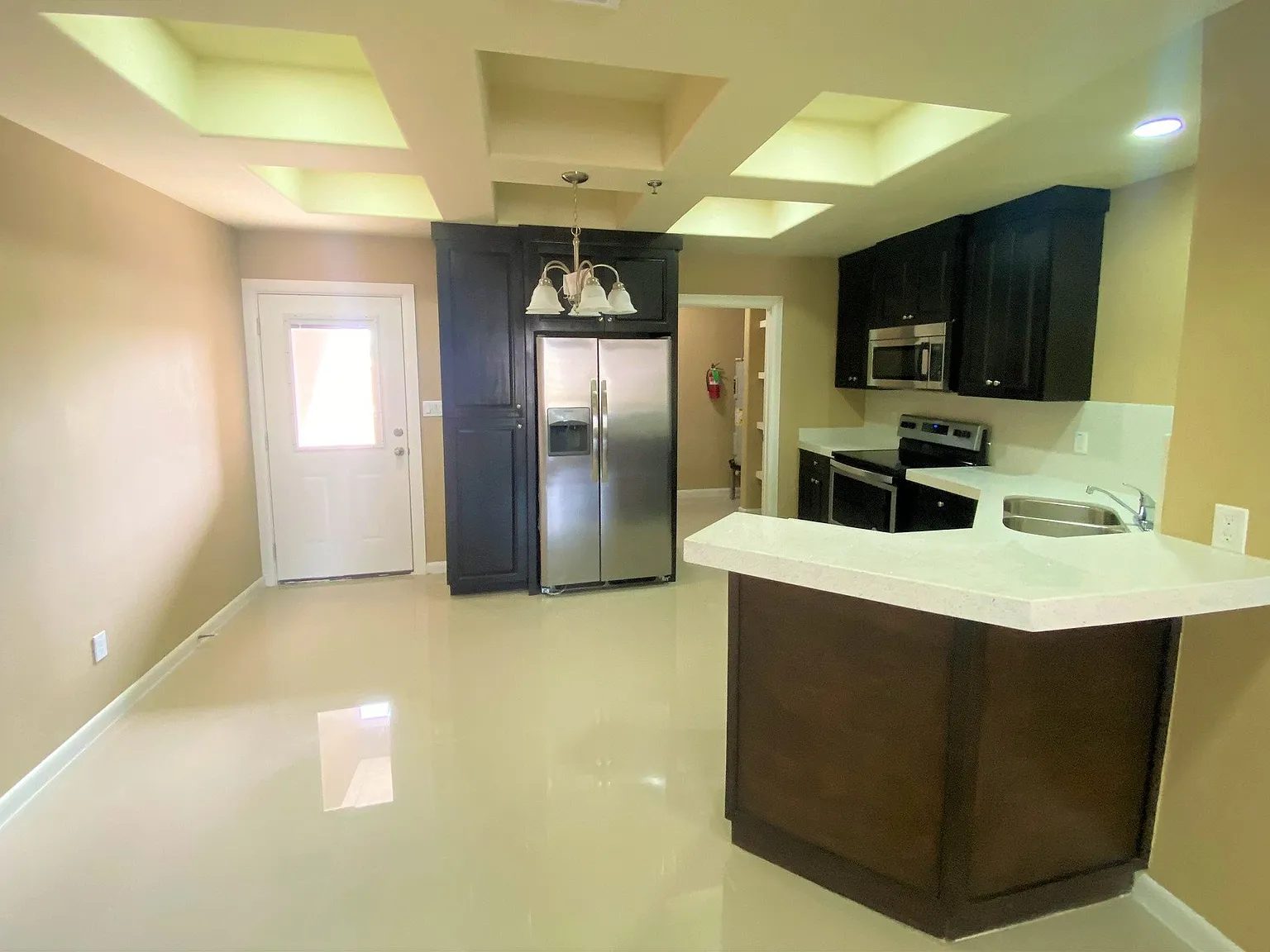 3 bed, 2.5 bath, 1260 sqft, $1,200 — Photo 4