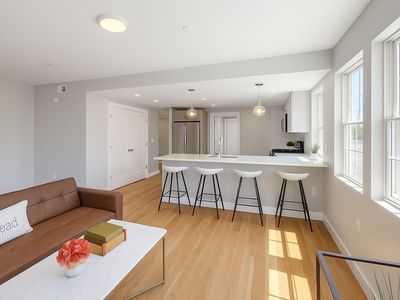 98 Prescott St #1A, Boston, MA, 02128