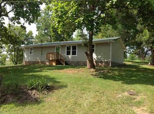 8276 Stagecoach Rd, Whitesburg, TN 37891