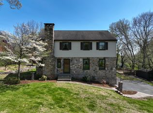 95 Maple Rd, Portland, CT 06480