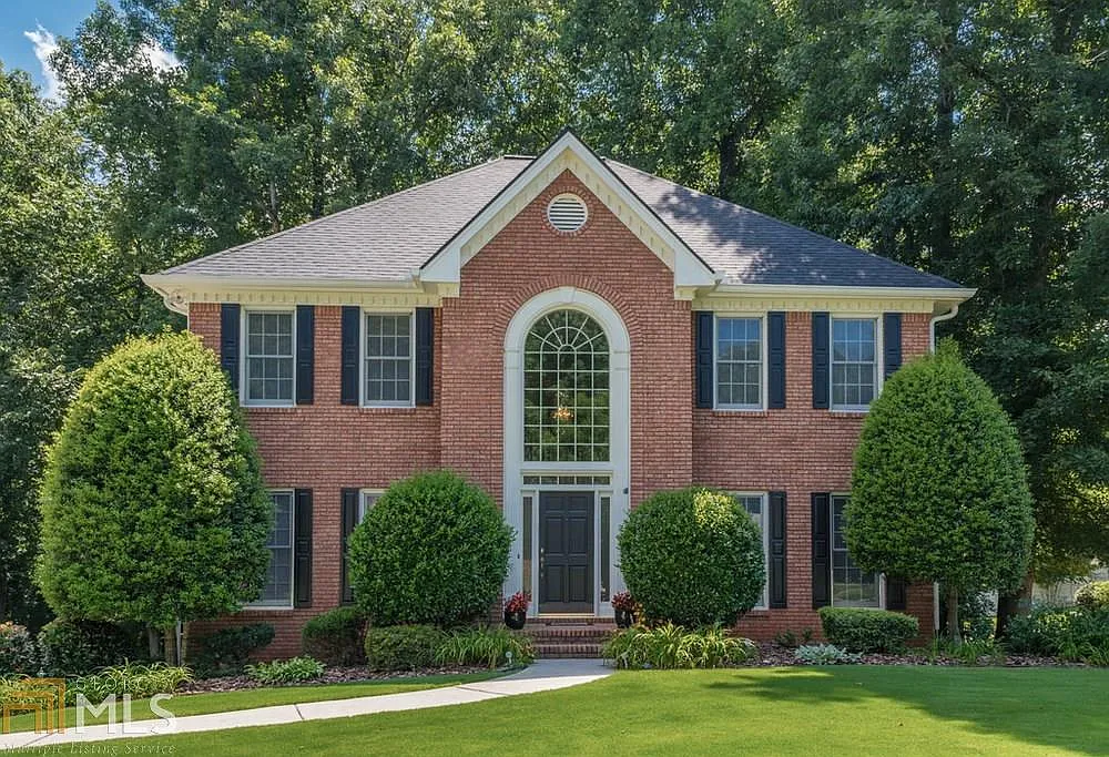 1401 Providence Dr photo 1