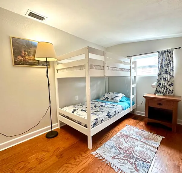 10548 Lake Dr — Photo 20
