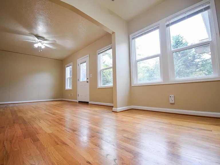 6615 SW Canyon Ln #1-7 — Photo 5