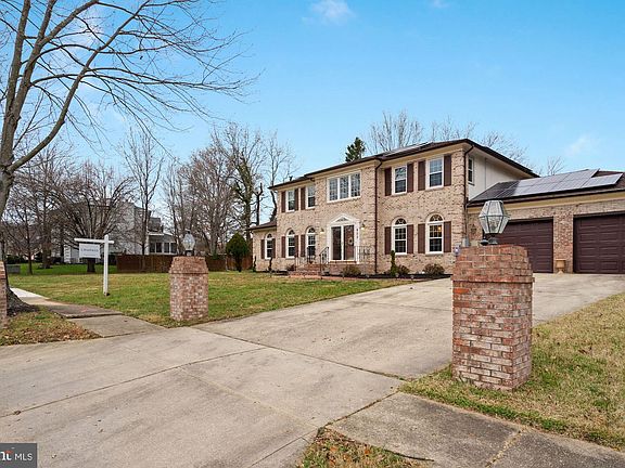 2nd image of 803 Sero Estates Dr