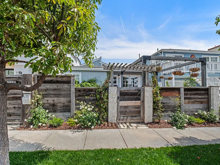708 Avocado Ave #1 — Photo 25