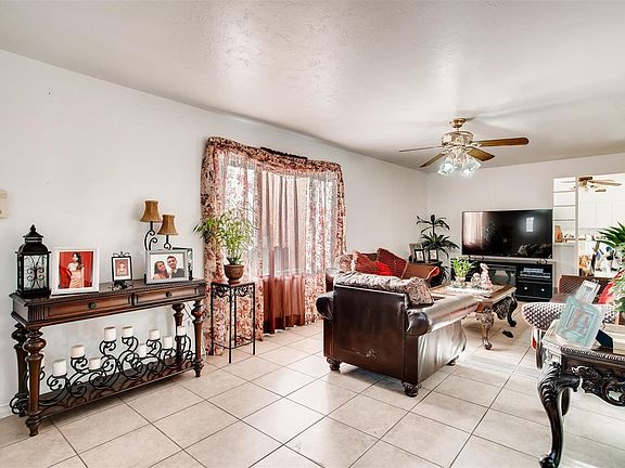 5th image of 2715 W Mississippi Ave
