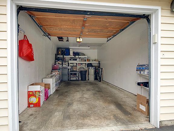 3rd image of 2640 118th Ave SE APT 301