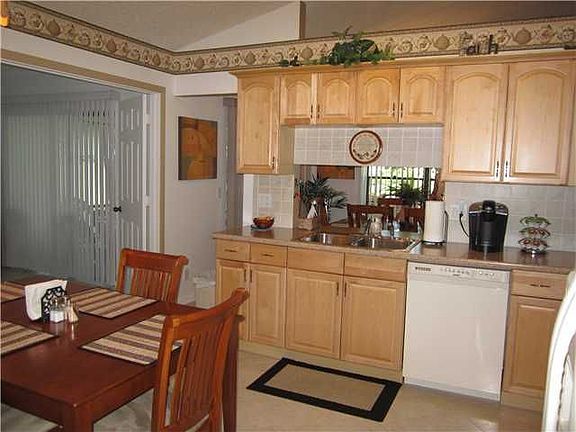 Home For Sale In Boca Fontana