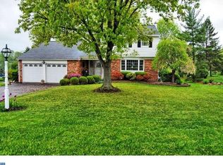 123 Surrey Ln, Harleysville, PA 19438
