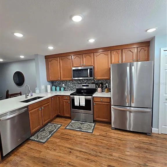 7600 Sun Island Dr S #306 — Photo 2