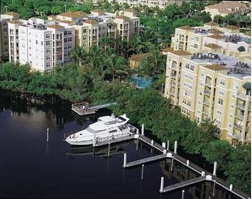 3rd image of 19501 E Country Club Dr #9201