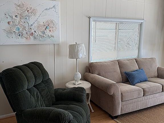4th image of 126 Jade Way
