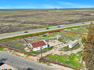 1 Highway 41, Stratford, CA 93266