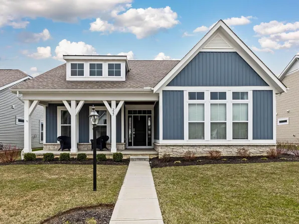 227 Honeywood Dr S, Galena, OH 43021