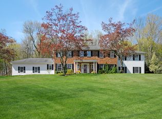 133 Cherry Hill Rd, Greenwich, CT 06831