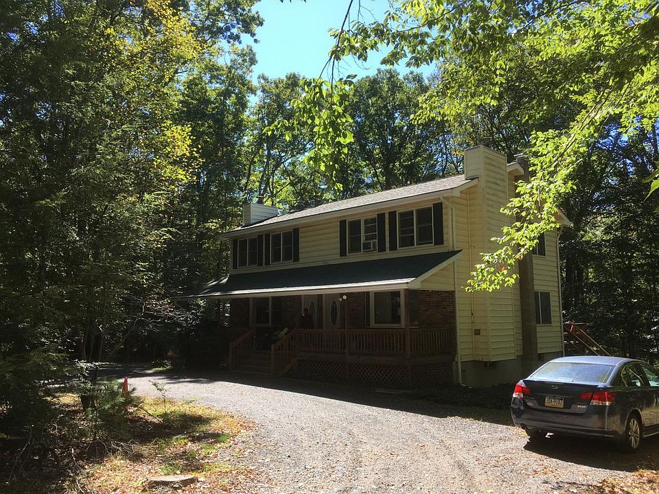 The unit is two stories. It's the one on the right in this photo.