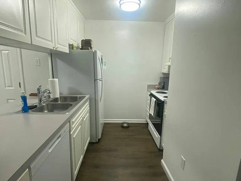 507 Capitol Hwy #103 — Photo 6