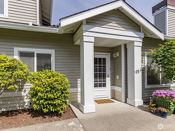 2nd image of 6112 Nathan Way SE #D