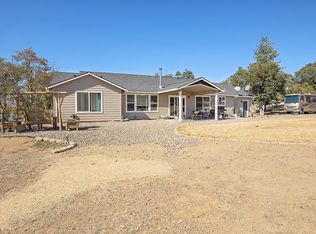 3389 Valley Vista Dr, Central Point, OR 97502