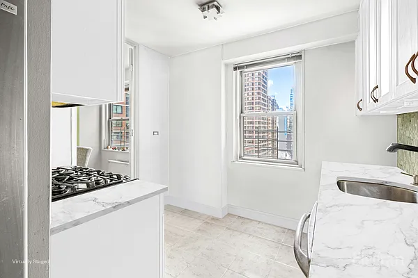 Sold by Elegran | media 6